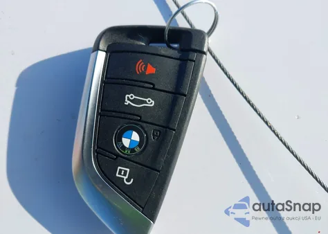 2023 BMW 530E xDrive z USA, uszkodzony, nr VIN WBA33AG09PCM36187